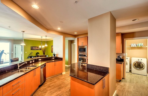 Daytona Beach Condo | Oceanfront 3BD/2.5BA with Huge Balcony @ Ocean Vistas 805