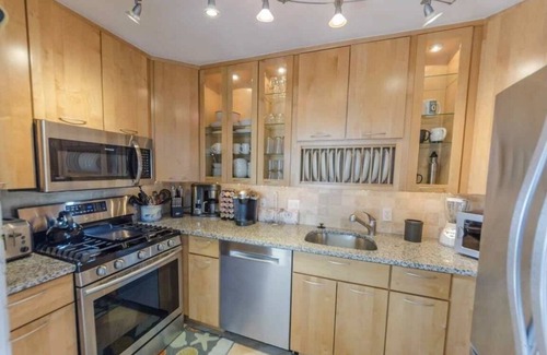 Cape May House | Oceanfront 3BR/3BA with direct ocean views, private parking and bikes included