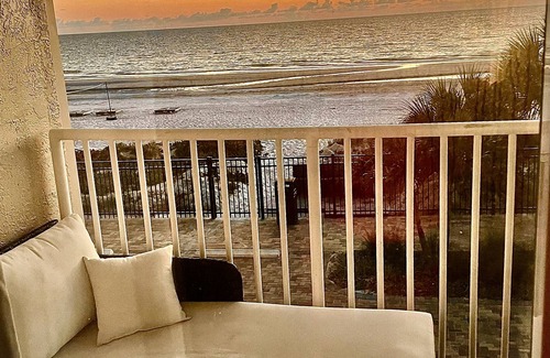 Indian Shores Condo | Oceanfront 3BR Condo | Pool | Beach Access | Stunning Views