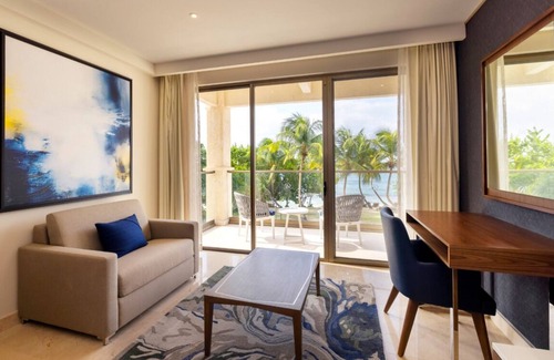 Morne Rouge House | Oceanfront 3BR Suite near Parc a Beouf Beach! Outdoor Pool with Scenic Views!