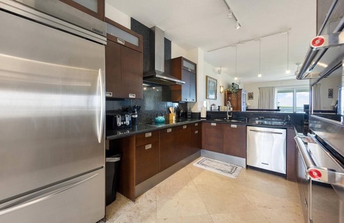 Rock Harbor Condo | Oceanfront 4BR/3BA Mariner's Club Villa 535 with Oasis Pool, Marina, Game Room & More
