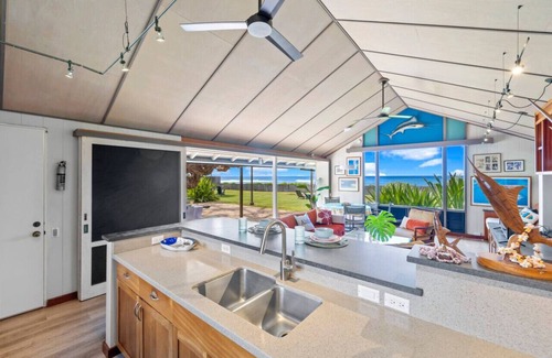 Maili House | Oceanfront 4BR Luxury | Pristine Yard + Views!