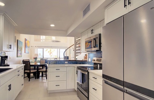 Estate Salt River Condo | Oceanfront, 5 Stars GentleWinds.Com 3 Bed,3 Bath. Unit C-6. Premier Host.