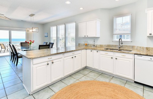 Surfside Beach House | Oceanfront 6 BR Beach House! Ultimate Pearl