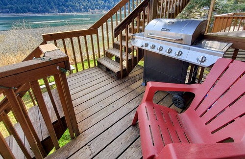 North Douglas Apartment | Oceanfront Apartment with Firepit on the Beach