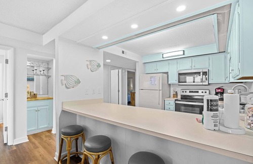 Ash Condo | Oceanfront Bliss: Spacious 3BR/3BA with Pool, Large Porch at Cherry Grove Point