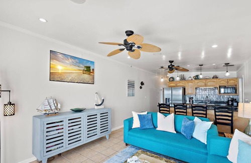 Capistrano Beach House | Oceanfront Beach Cottage on the Sand!
