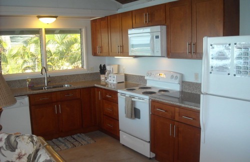 Haleiwa House | Oceanfront Beach House - Tropical Paradise!