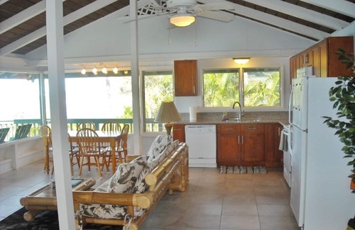 Haleiwa House | Oceanfront Beach House - Tropical Paradise!