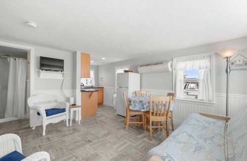 East Sandwich Cottage | Oceanfront Beach Cottage on East Sandwich Beach