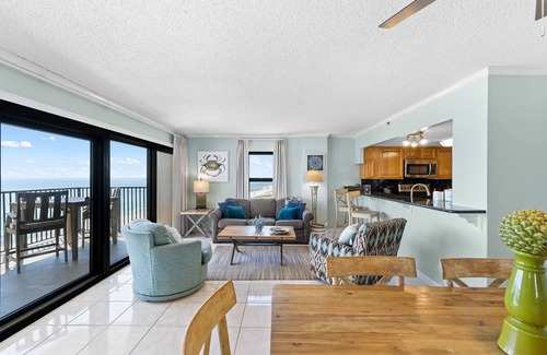 Ono Island Condo | Oceanfront Bliss 3BR Condo w/Balcony, Pool & Views from Every Bedroom