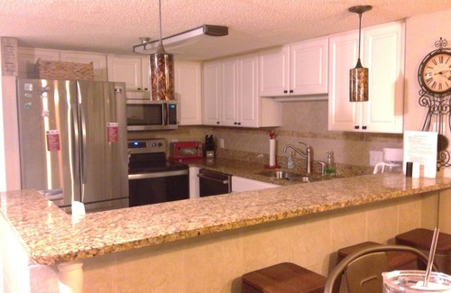 North Myrtle Beach Condo | Oceanfront Condo w/beautiful view of Cherry Grove Beach. Close to "The Point"