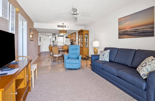 North Myrtle Beach Condo | Oceanfront condo w/4th floor sundeck, pool, kids' pool in North Myrtle Beach