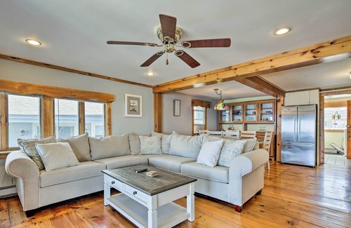 Brant Rock House | Oceanfront Cape Cod Home w/Porch, Yard + Grill!