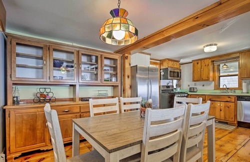 Brant Rock House | Oceanfront Cape Cod Home w/Porch, Yard + Grill!