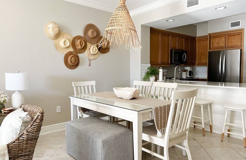 Fort Walton Beach Condo | Oceanfront Complex-Beautiful Condo-Ground Floor With Walkout/Beach Service