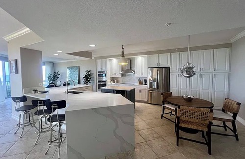 Fort Pierce Shores Condo | OCEANFRONT CORNER UNIT