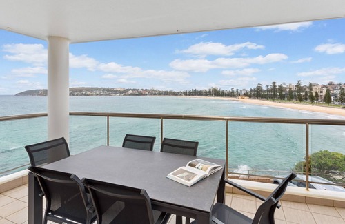 Queenscliff Apartment | Oceanfront Coastal Lifestyle in Stunning Apartment