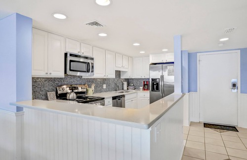 Fernandina Beach Condo | Oceanfront condo with balcony, AC, views & outdoor pool - dog-friendly