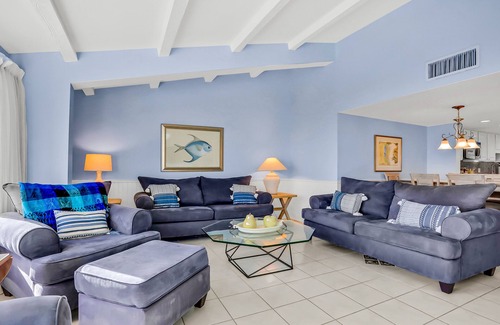 Fernandina Beach Condo | Oceanfront condo with balcony, AC, views & outdoor pool - dog-friendly