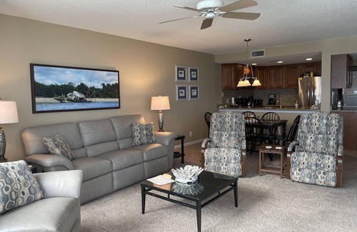 Garden City Condo | Oceanfront Condo With Balcony, One Ocean Place Garden City, SC