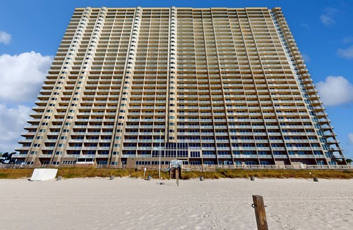 Panama City Beach House | Oceanfront Condo with Shared Pool & Hot Tub, Ocean View, and High-Speed WiFi
