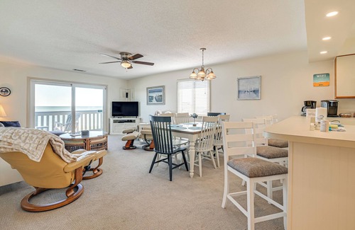 Surfside Beach Condo | Oceanfront Condo w/Pool Access in Surfside Beach!