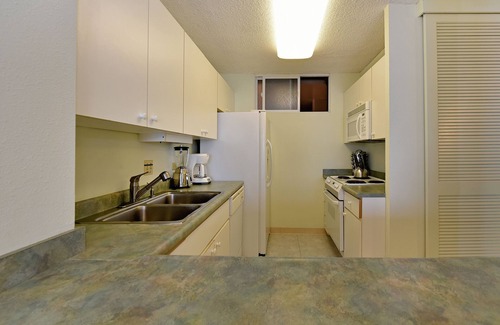 Honokowai Condo | Oceanfront Condo on Kaanapali Beach - Mahana 518