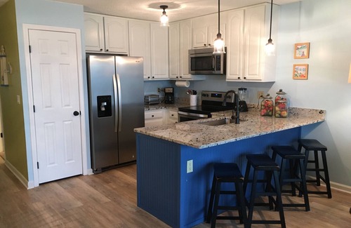 North Carolina Coast Condo | Oceanfront Condo with gorgeous views and Pool