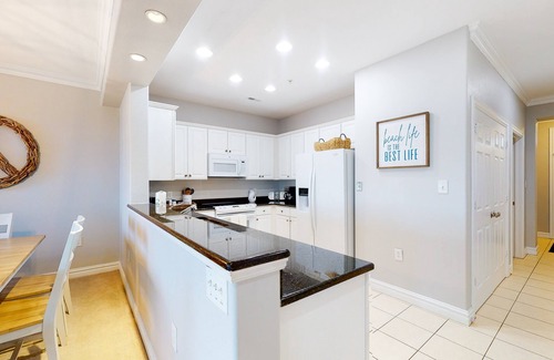 Sandbridge Condo | Oceanfront condo w/incredible beach views, shared outdoor pool, gym, & A/C