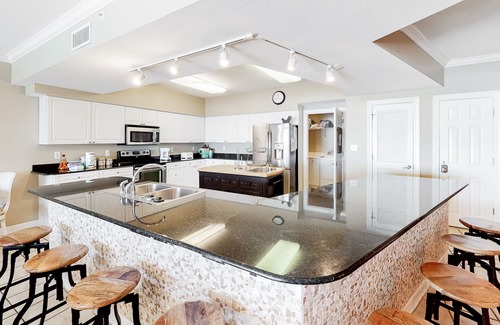 Orange Beach Condo | Oceanfront Condo w/Balcony, Free WiFi, Shared Pool, Gym, Sauna, and Sports Court