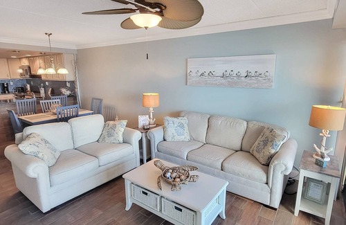 Midtown Ocean City Condo | Oceanfront condo with outdoor pool in perfect midtown location! Steps to the beach and ocean! Oceana II
