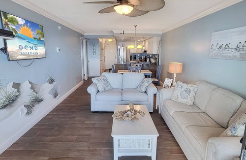 Midtown Ocean City Condo | Oceanfront condo with outdoor pool in perfect midtown location! Steps to the beach and ocean! Oceana II