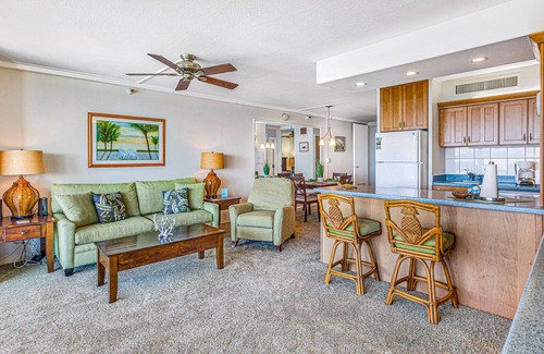 Honokowai Condo | OCEANFRONT Condo with Incredible Views - Maui Kai 805