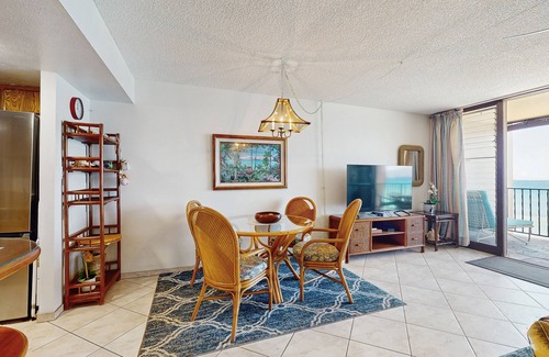 Honokowai Condo | Oceanfront condo with ocean views, balcony, pool