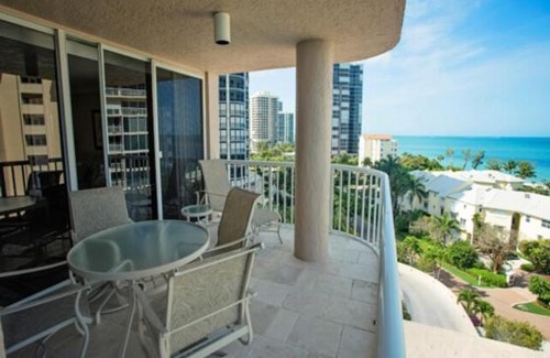 Park Shore Apartment | Oceanfront Condo with Pool