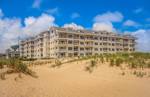 Sandbridge Condo | Oceanfront, corner, 1st-floor condo with wrap-around deck & on-site pool/gym