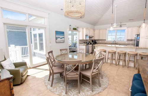 Pine Island House | OCEANFRONT Corolla-11 BDRMs-8 Mstrs-Pool,Theater,Elevator, BEAUTIFUL!