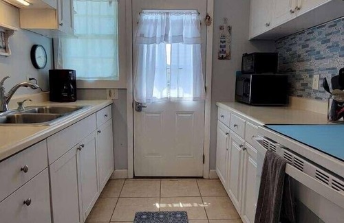 Ocean Cay Cottage | Oceanfront cottage with WOW views and on the BEACH!
