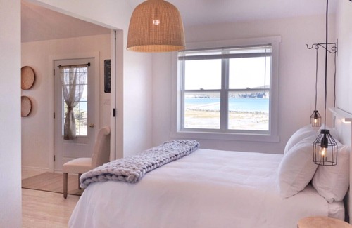 Rocky Harbour Resort | Oceanfront Cottages at the Edge of the World - The Fish Sheds-Aunt Bessie's Shed