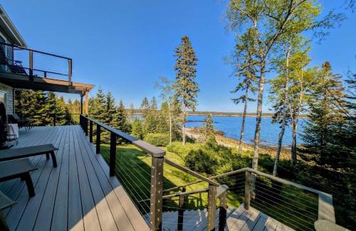Prospect Harbor House | Oceanfront Crackling Cove Cottage Family firer pit slleeps 6