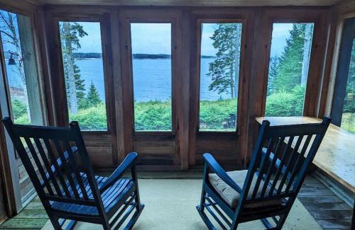 Prospect Harbor House | Oceanfront Crackling Cove Cottage Family firer pit slleeps 6