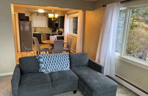 Juneau Condo | Oceanfront Douglas Island Gem - Humble Halibut 2-bedroom condo Juneau