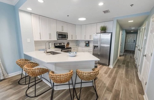 Orange Beach Condo | Oceanfront Elegance: Renovated Orange Beach Condo