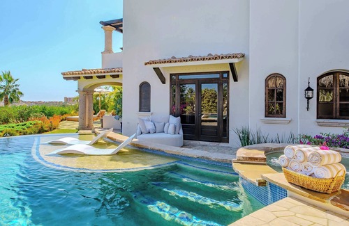 Cabo San Lucas Villa | Oceanfront Escape, Stunning Views, Pool, Hot Tub