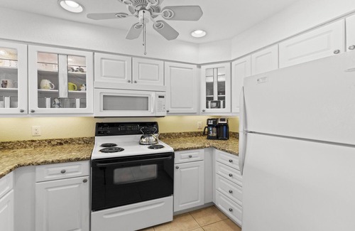 Port Canaveral Condo | Oceanfront Escape Townhouse-Style Condo with Pool!