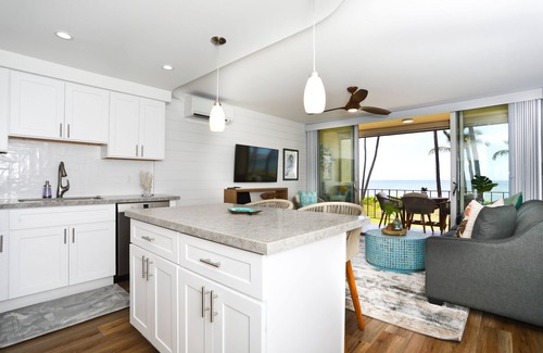 Kihei Condo | Oceanfront, Exceptionally Remodeled, Split A/C, King bed, OH the sunsets