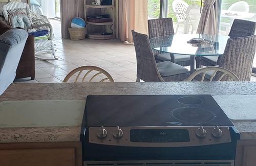 Great Exuma House | Oceanfront Exuma Retreat 2BR/2.5BA Secluded Beach Deck WiFi AC!