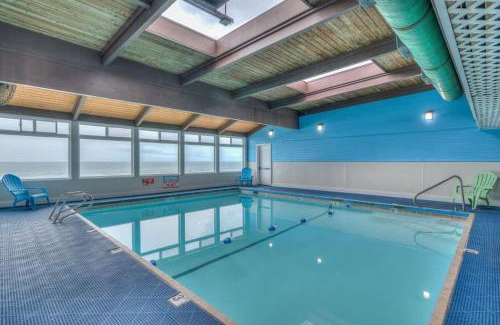 Lincoln City House | Oceanfront Family Suite - Full Kitchen - Beautiful Views and Pool & Hot Tub Access