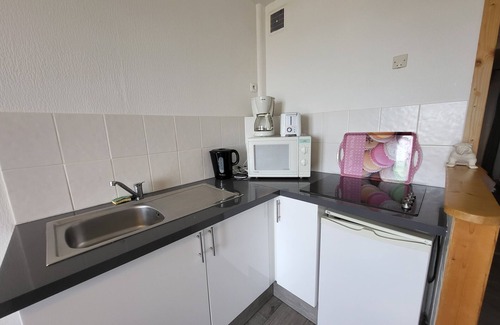 Les Sables d'Olonne Apartment | Oceanfront 1BR Apartment with Balcony, Near Beach & Market